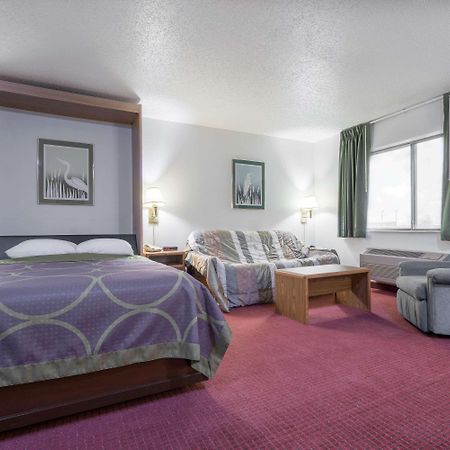 Super 8 By Wyndham Fond Du Lac Esterno foto