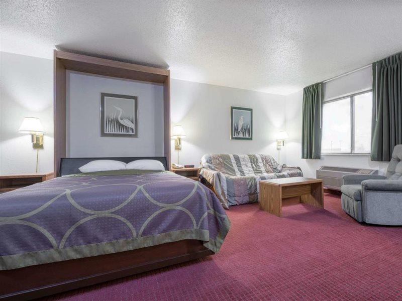 Super 8 By Wyndham Fond Du Lac Esterno foto