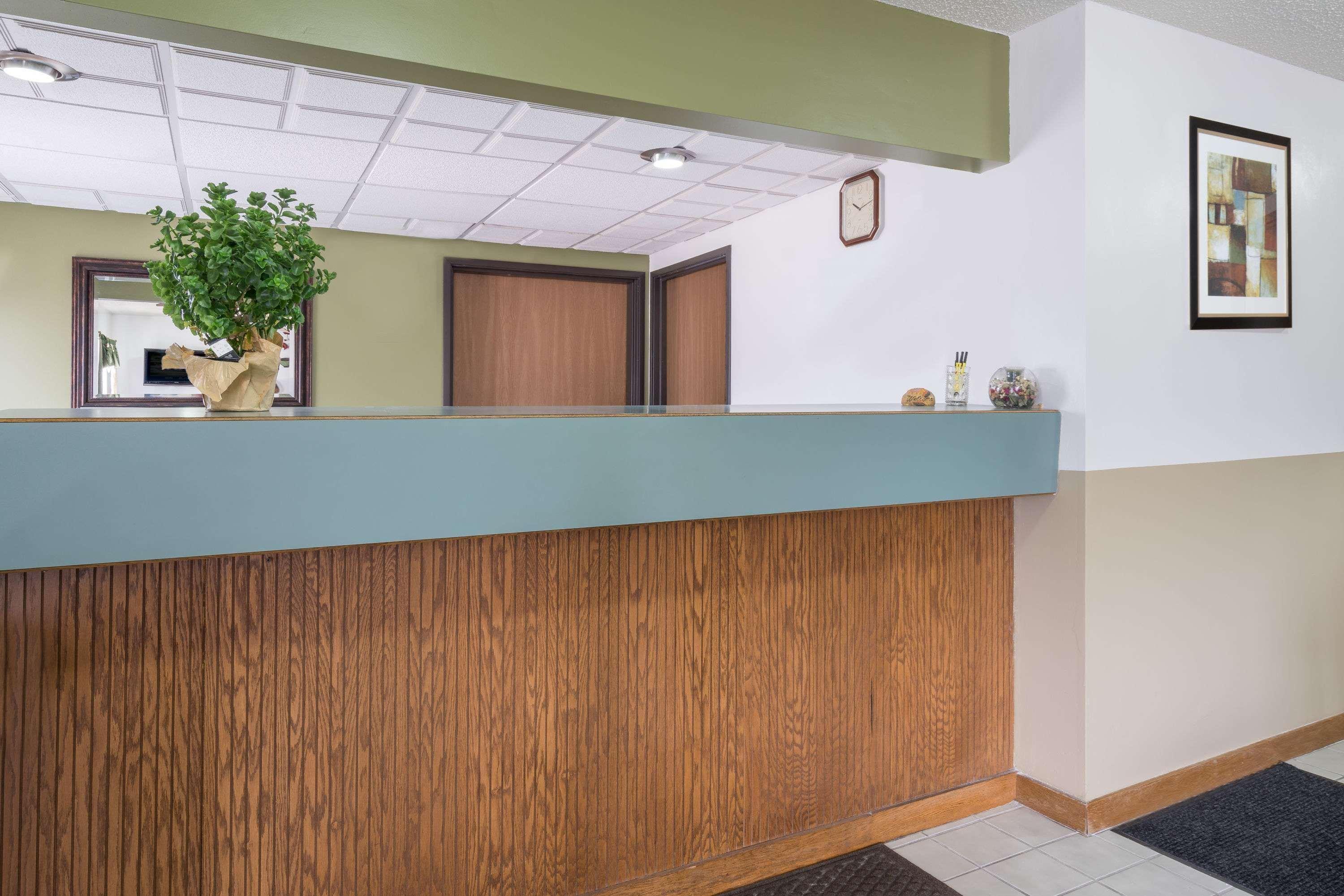 Super 8 By Wyndham Fond Du Lac Esterno foto